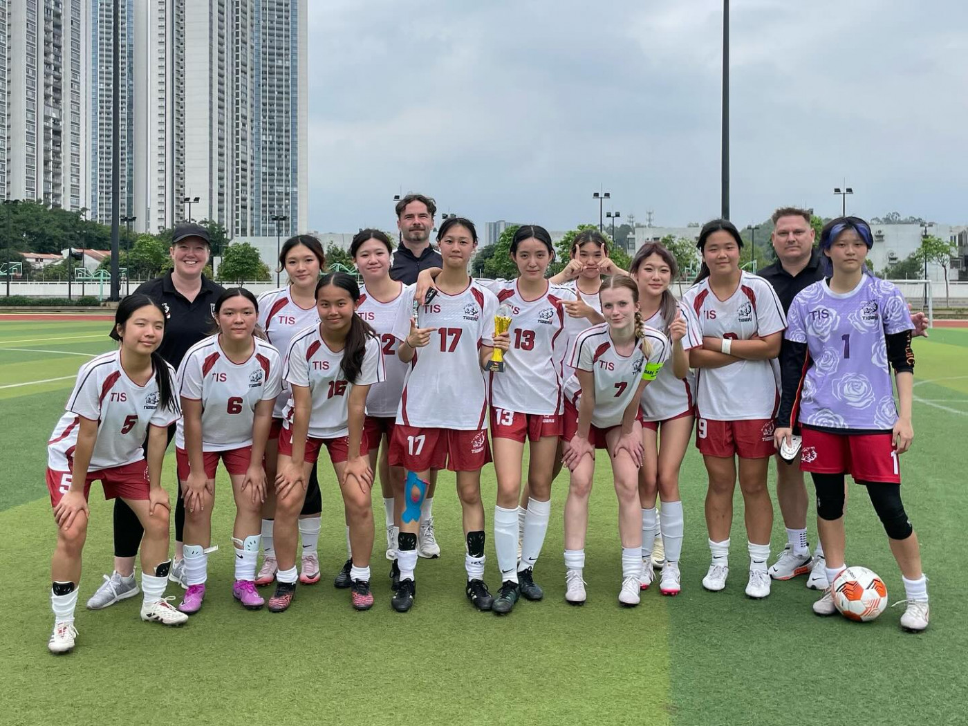 High-School-Girls-Football.jpg